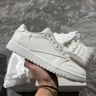 Nike Tênis Lifestyle Branco e Cinza Couro Completo Low-Top