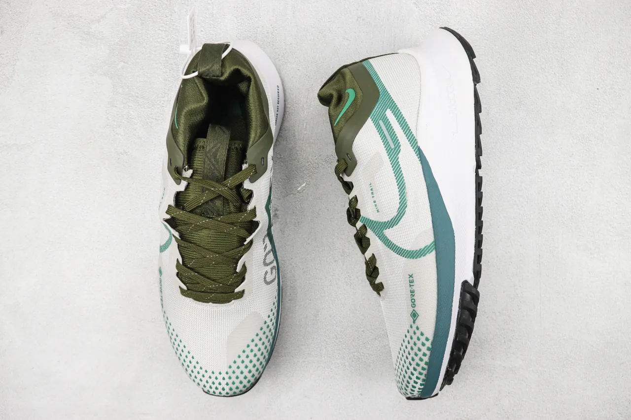 Nike White Green GORE-TEX Waterproof Upper Teal-Accented Engineered Mesh Running Shoes 3