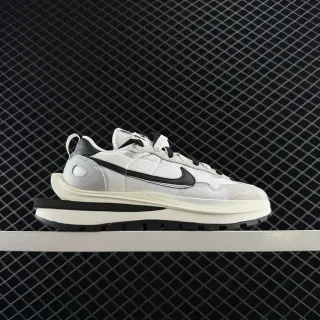 Nike x sacai VaporWaffle أحذية رياضية أبيض أسود قاع متعدد الطبقات نمط حياة