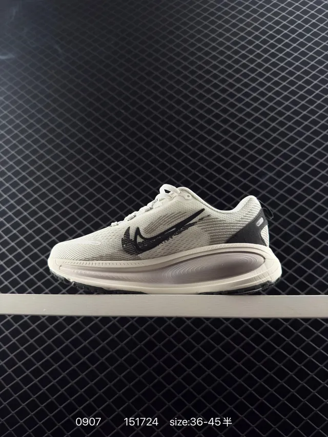 Nike ZoomX Beige Pink Breathable Knit Upper Full-Length Midsole Band Running Shoes 3
