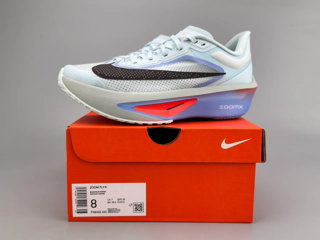 Nike ZoomX bleu rouge Partie supérieure en maille ingénierisée Sculptée Densité multi Médiasemelle Chaussures de course 10