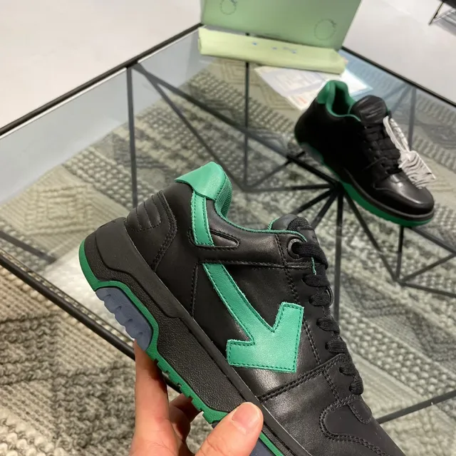 Off-White Arrow حذاء رياضي أسود وأخضر كوتشي 2