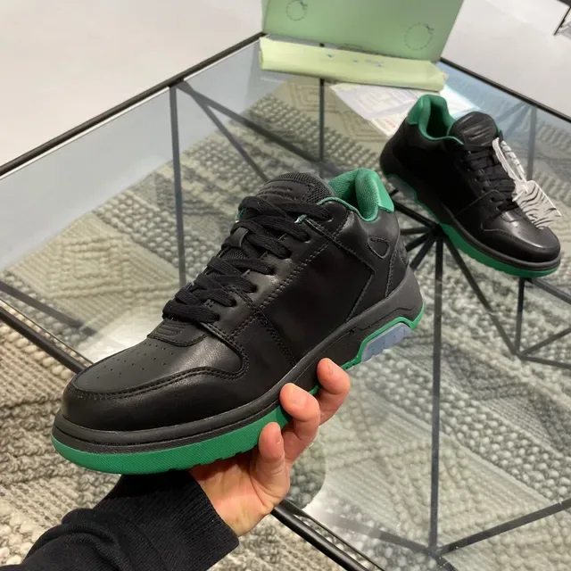 Off-White Arrow حذاء رياضي أسود وأخضر كوتشي 5