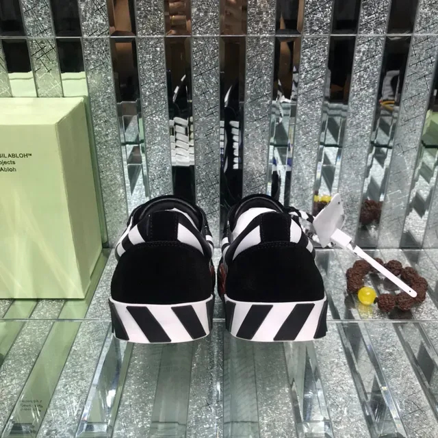 Off-White Arrow Black Diagonal Striped Panel Blue Logo Lifestyle Sneakers 3