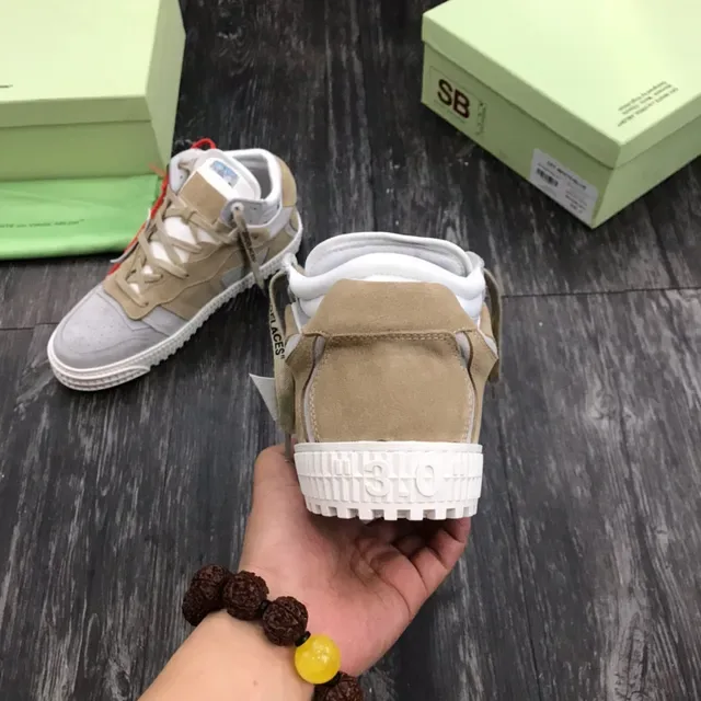 Off-White 米灰工业带层叠麂皮生活休闲鞋 4
