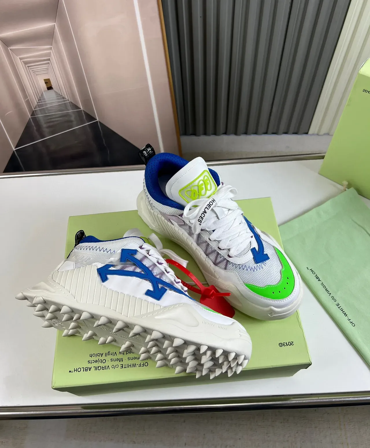 Off-White Tênis Chunky Sola Azul Logo Flecha Diagonal 5