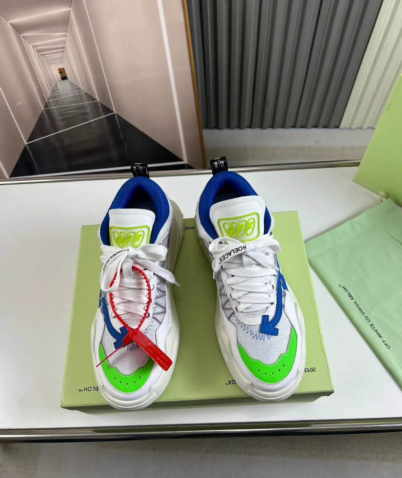 Off-White Tênis Chunky Sola Azul Logo Flecha Diagonal 9