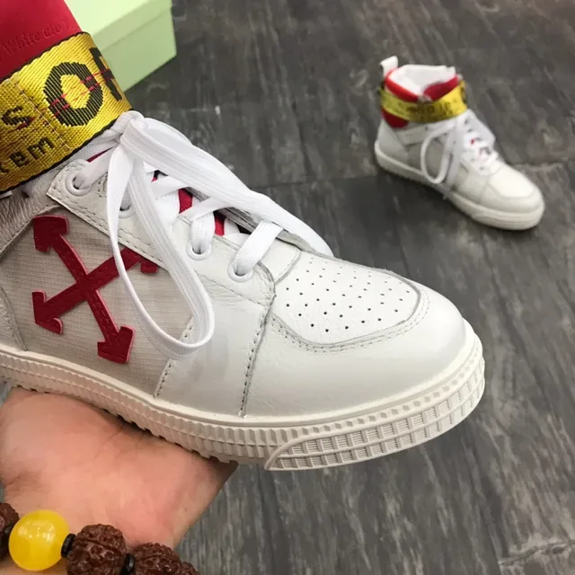 Off-White Chaussures Lifestyle à Sangle Industrielle Rouge à Lacets Hauts 5