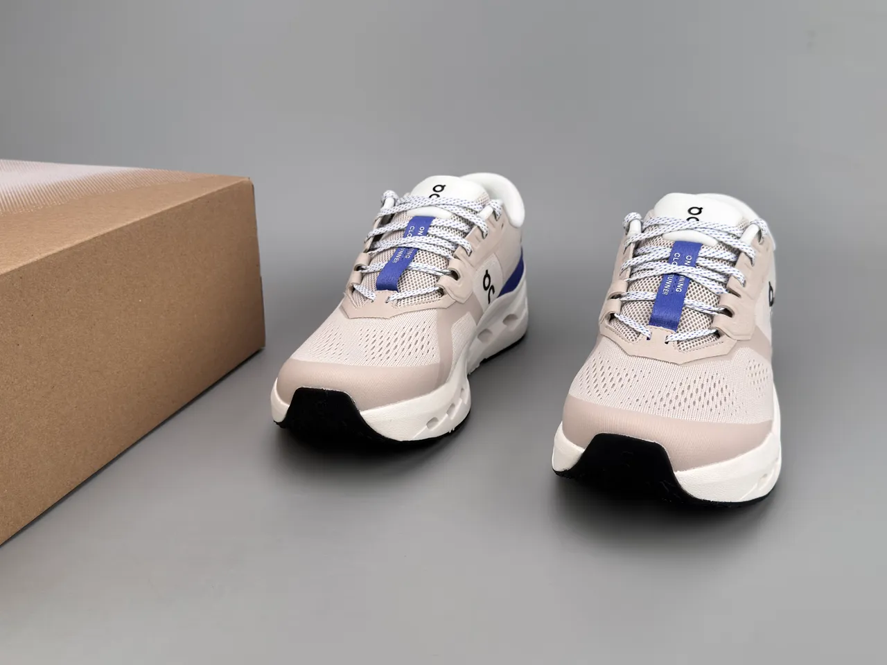 On Beige Bleu respirant maille supérieure ingénieril ouvert hexagonal CloudTec coussinets mediopie chaussures de course 3