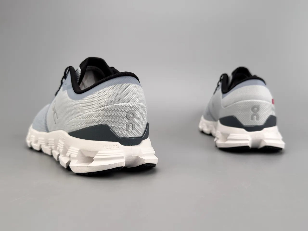 On Gris Noir Haut en tricot Engineered Segmenté CloudTec Semelle intermédiaire Sneakers lifestyle 6