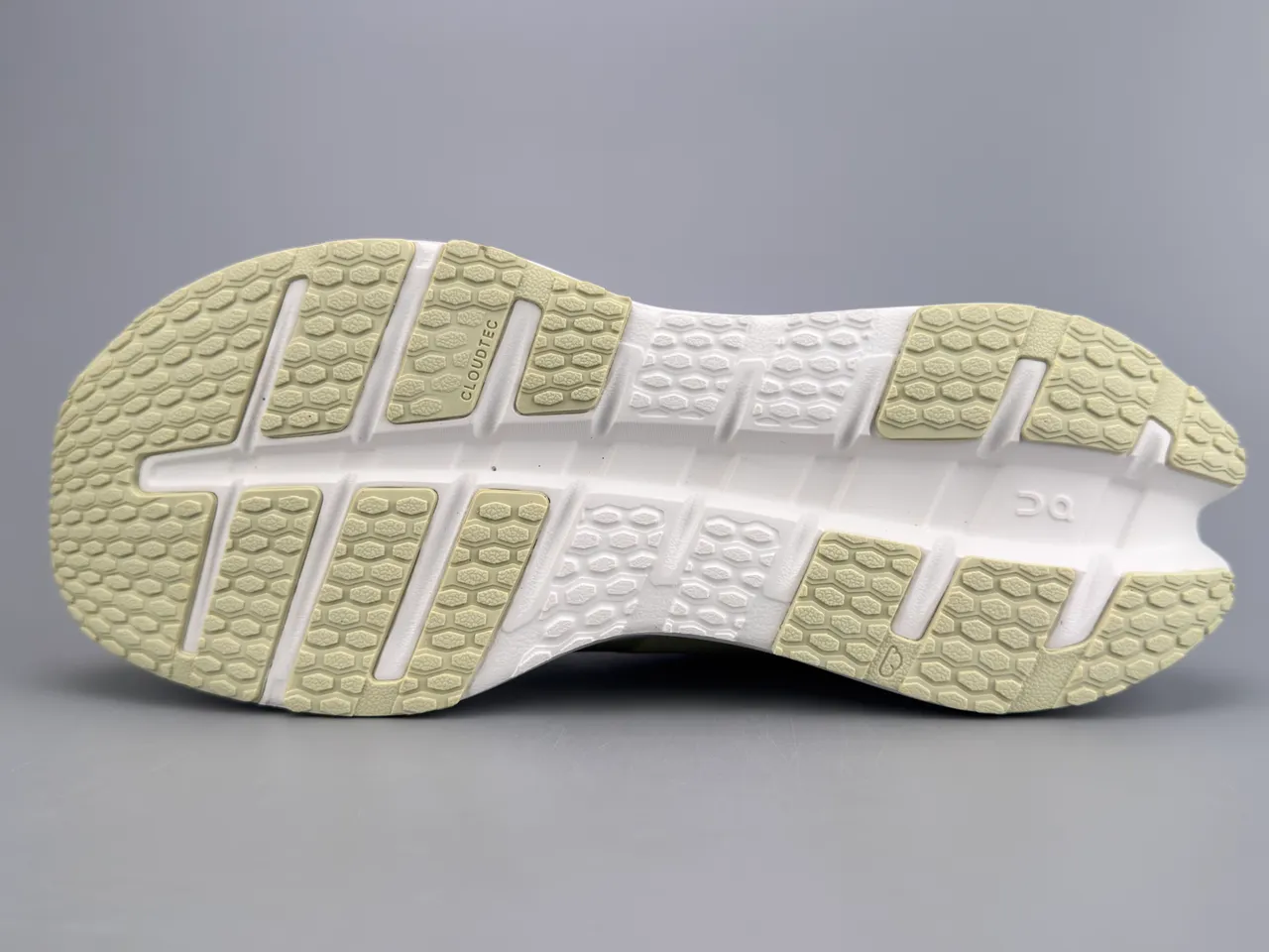 On Green White Engineered Mesh Upper Hollowed CloudTec Midsole Pods Running Shoes 8