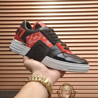 Philipp Plein Black Red मिश्रित सामग्री का ऊपरी भाग चमकदार पेटेंट टो जीवन शैली जूते