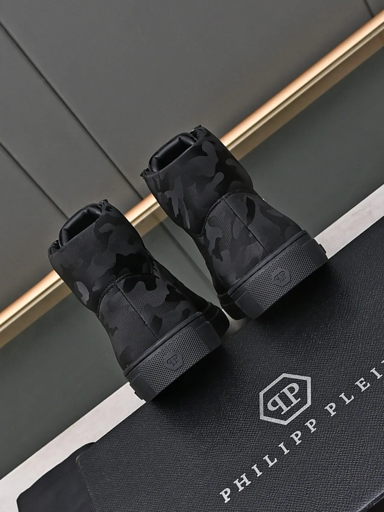 Philipp Plein Tênis Lifestyle Alto Preto Prata Estampa Camuflagem 3