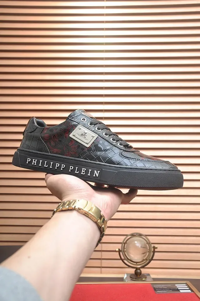 Philipp Plein Tiger أحذية رياضية جلد أسود ذهبي لامع مصقول بتصميم مطرز 2