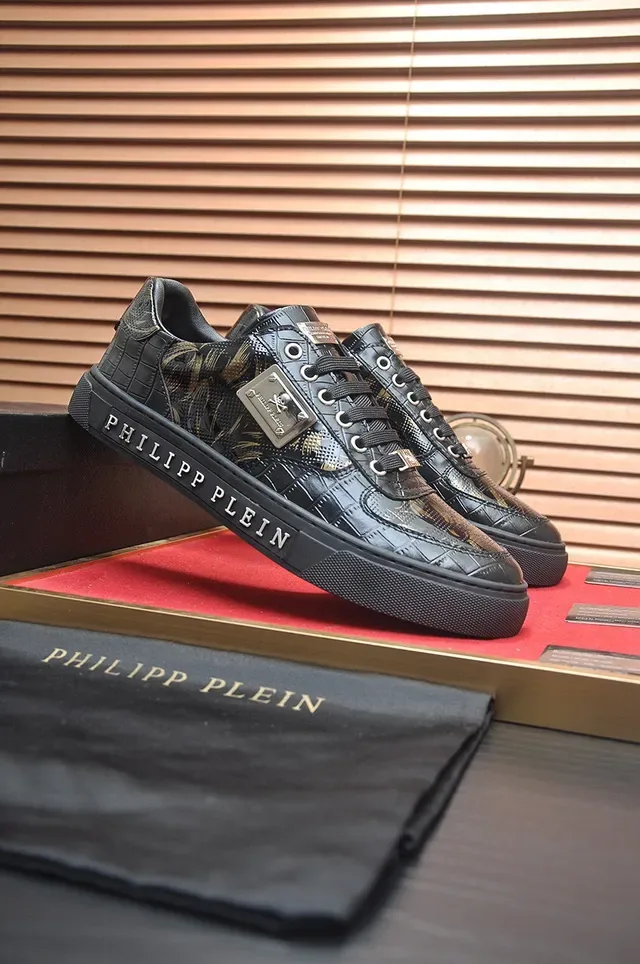Philipp Plein Tiger أحذية رياضية جلد أسود ذهبي لامع مصقول بتصميم مطرز 8