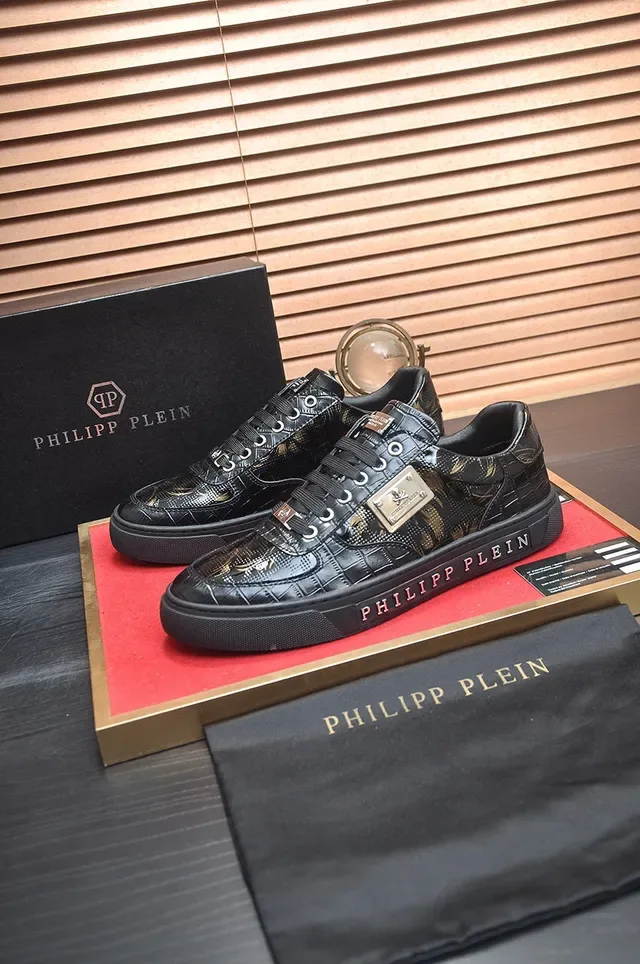 Philipp Plein Tiger أحذية رياضية جلد أسود ذهبي لامع مصقول بتصميم مطرز 9