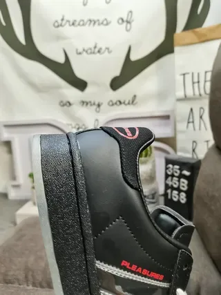PLEASURES सुपरस्टार स्टाइल काले लाल चमड़े की ऊपरी सफेद समतल डोरियां लाइफस्टाइल स्नीकर्स 3