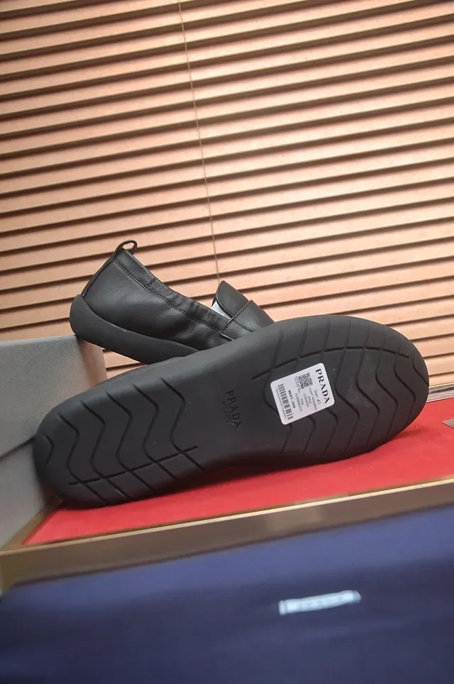 Prada Mocassim Preto Couro Macio Alça Penny 3