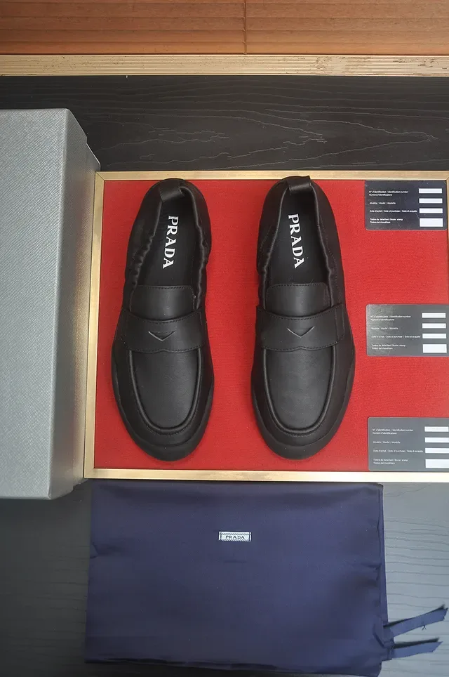 Prada Mocassim Preto Couro Macio Alça Penny 5