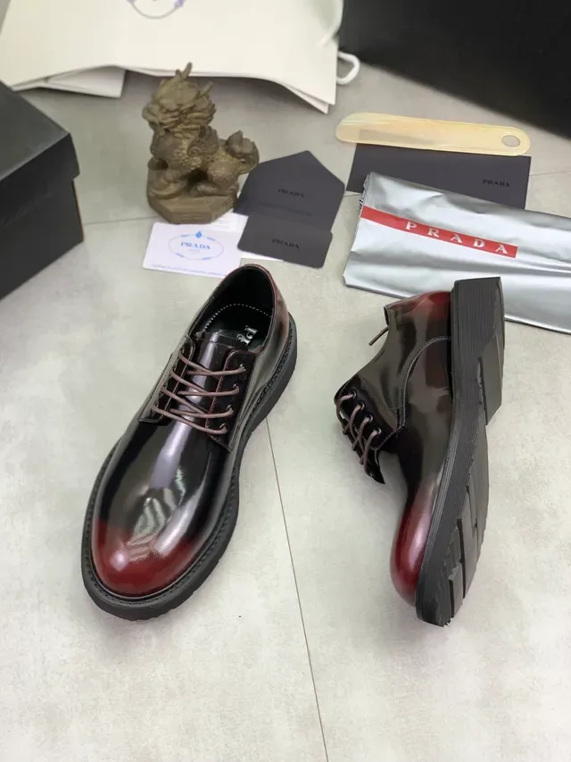 Prada Burgundy Black High-Gloss Gradient Leather Closed-Lace Oxford Shoes 5