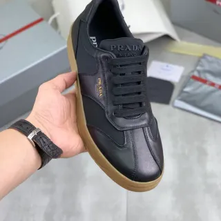 Prada Cloudbust Noir Beige Cuir et Textile Supérieur Semelle Caoutchouc Gomme Sneakers Lifestyle