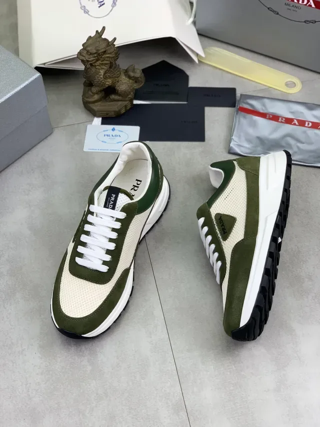 Prada Cloudbust 橄榄绿白休闲运动鞋 5