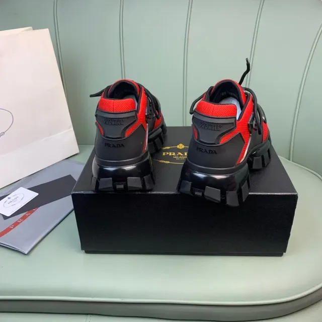Prada Cloudbust 红黑厚底运动鞋 3