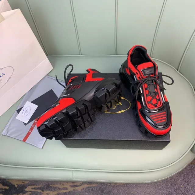 Prada Cloudbust 红黑厚底运动鞋 6