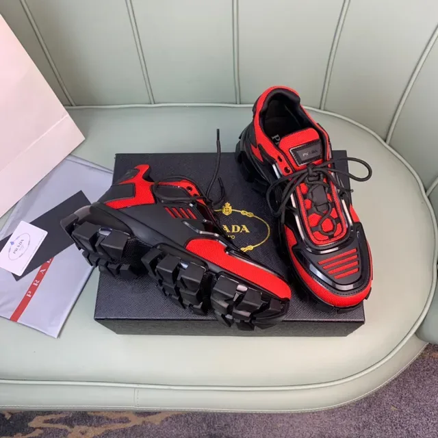 Prada Cloudbust 红黑厚底运动鞋 7