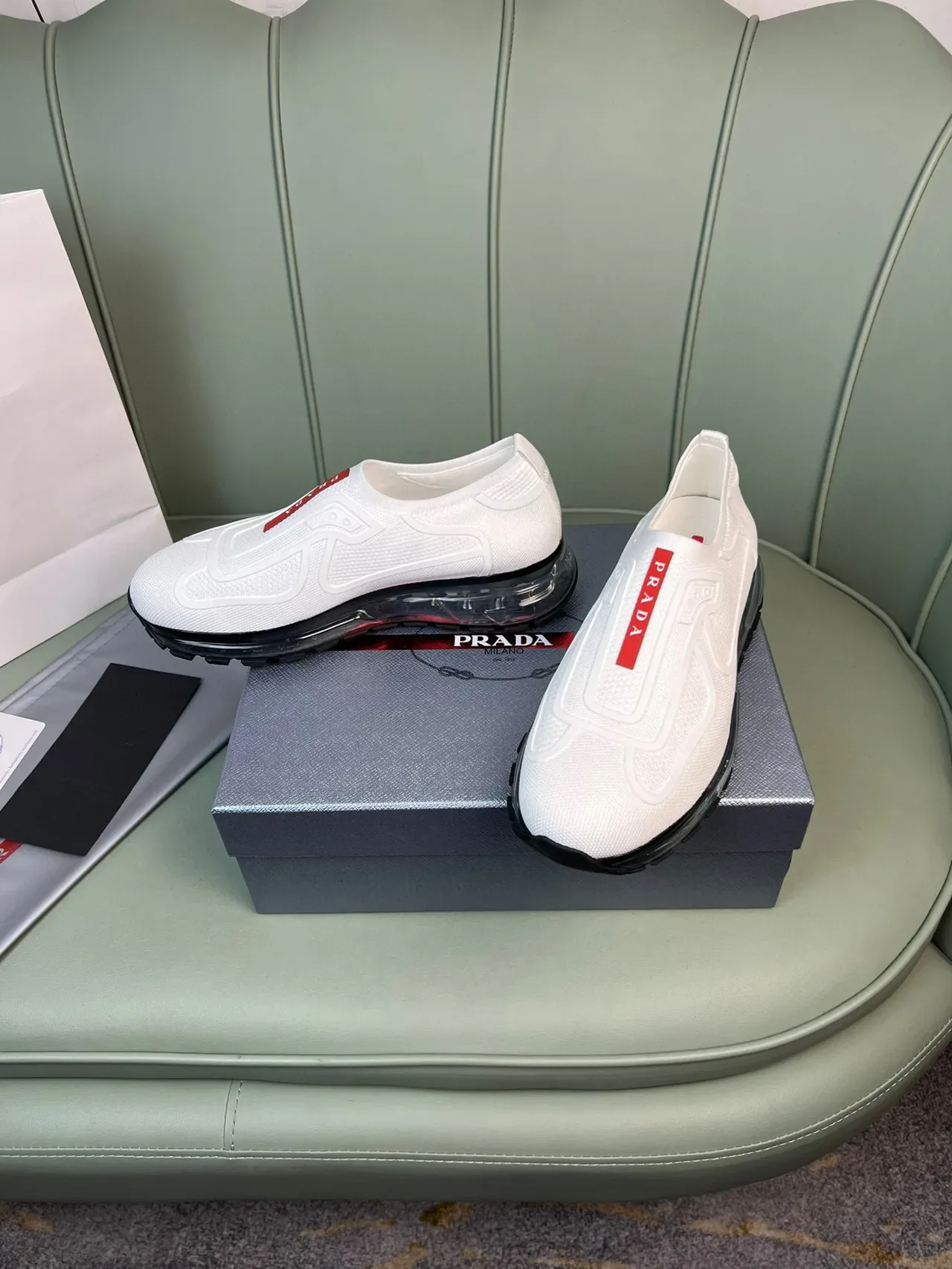 Prada Cloudbust Blanc et Noir Slip-On Maille Lifestyle Sneakers 8
