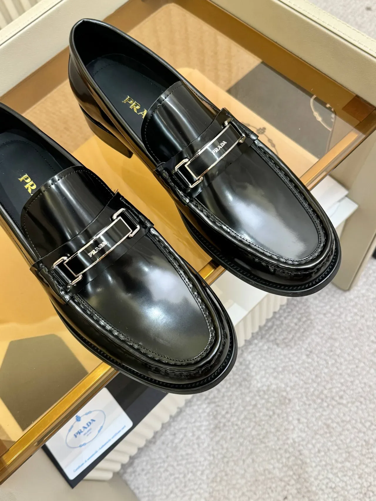 Prada Horsebit Loafers Couro Patentado Preto 5