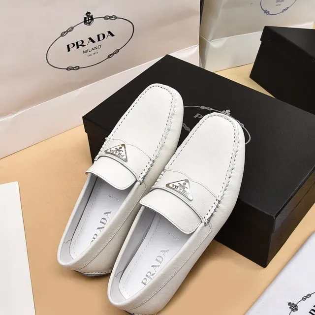 Prada Loafer White Black Leather Moc-Toe Stitching Loafer 3