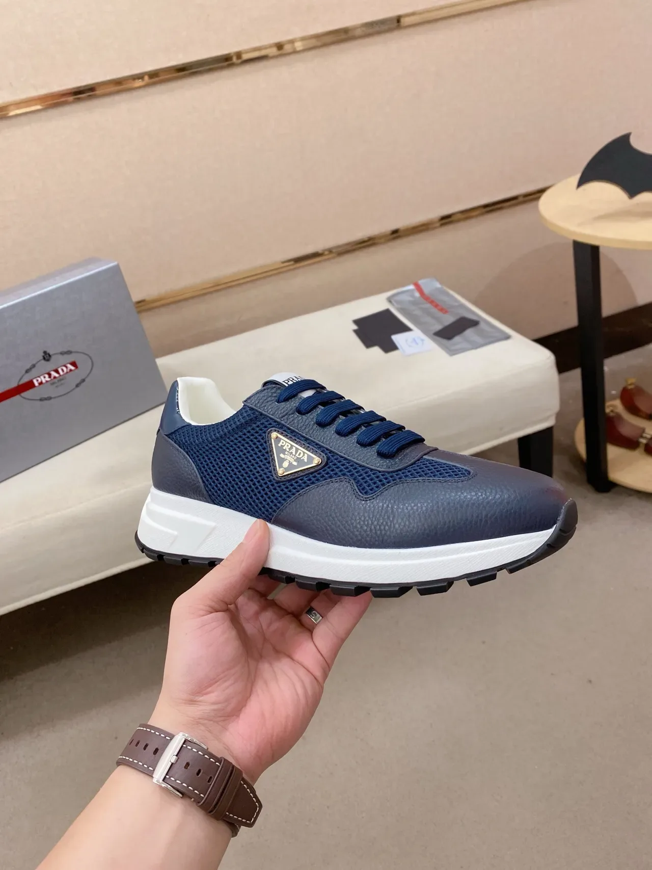 Prada Navy White Mixed Leather And Mesh Upper Sculpted Midsole Lifestyle Sneakers 5