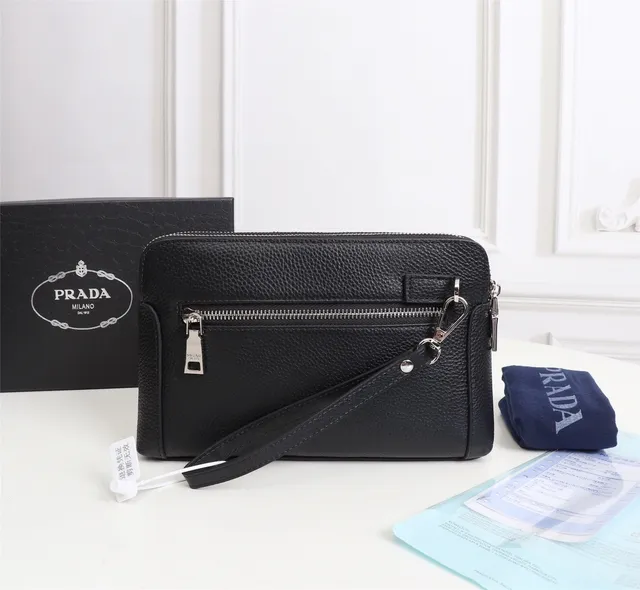 Prada Vitello Pezzato 黑银粒面皮革拉链盖手袋 2