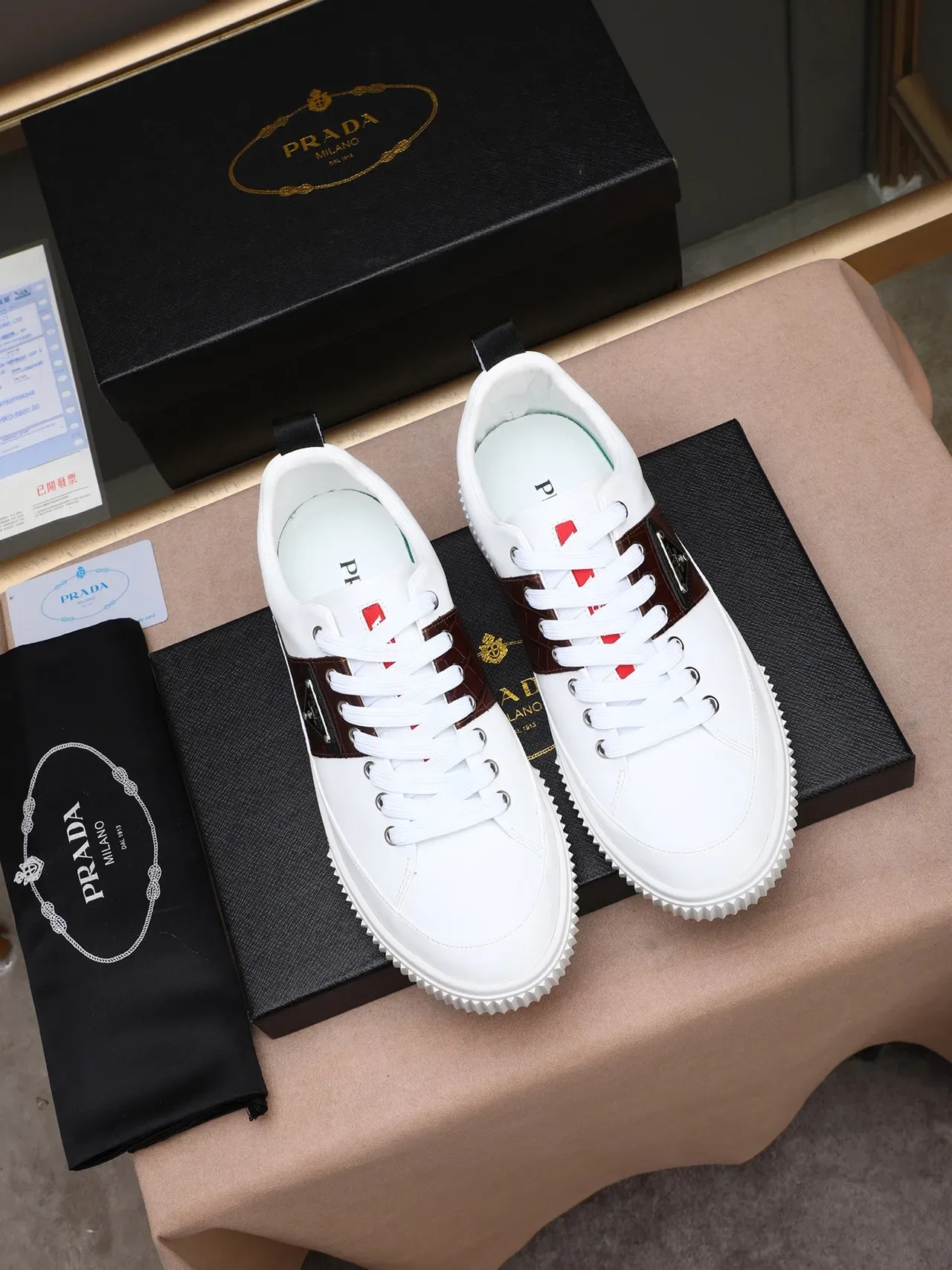 Prada Sneakers Lifestyle Blanc et Marron avec Panneaux Croc 3