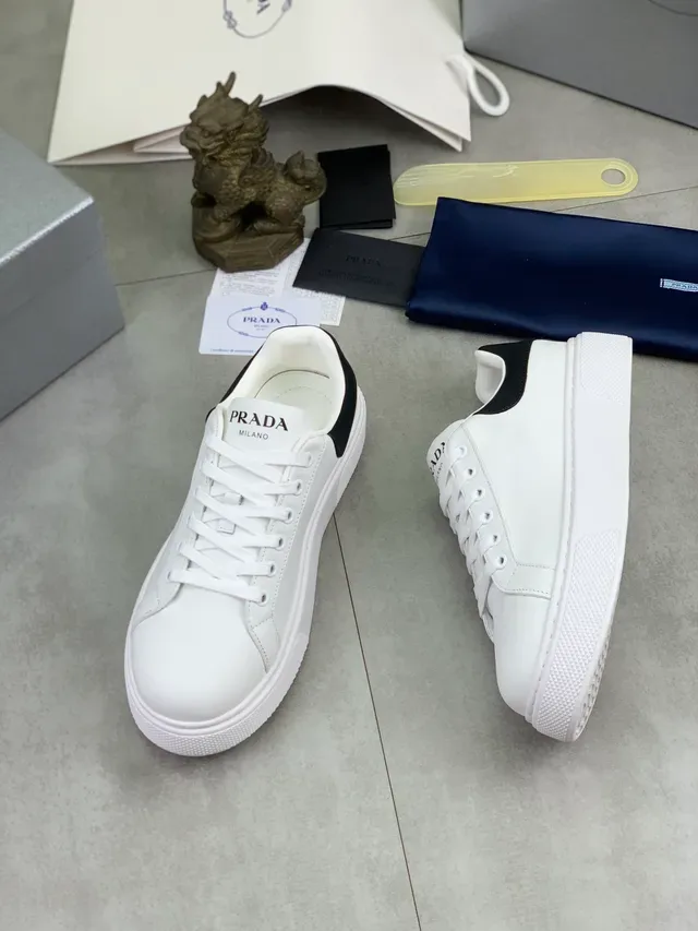 Prada 白黑低帮平台鞋生活休闲鞋 5