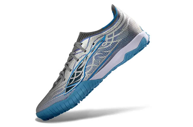 Puma Future Z Tênis de futebol cinza azul com upper de malha, overlay de onda assimétrica para turf 3