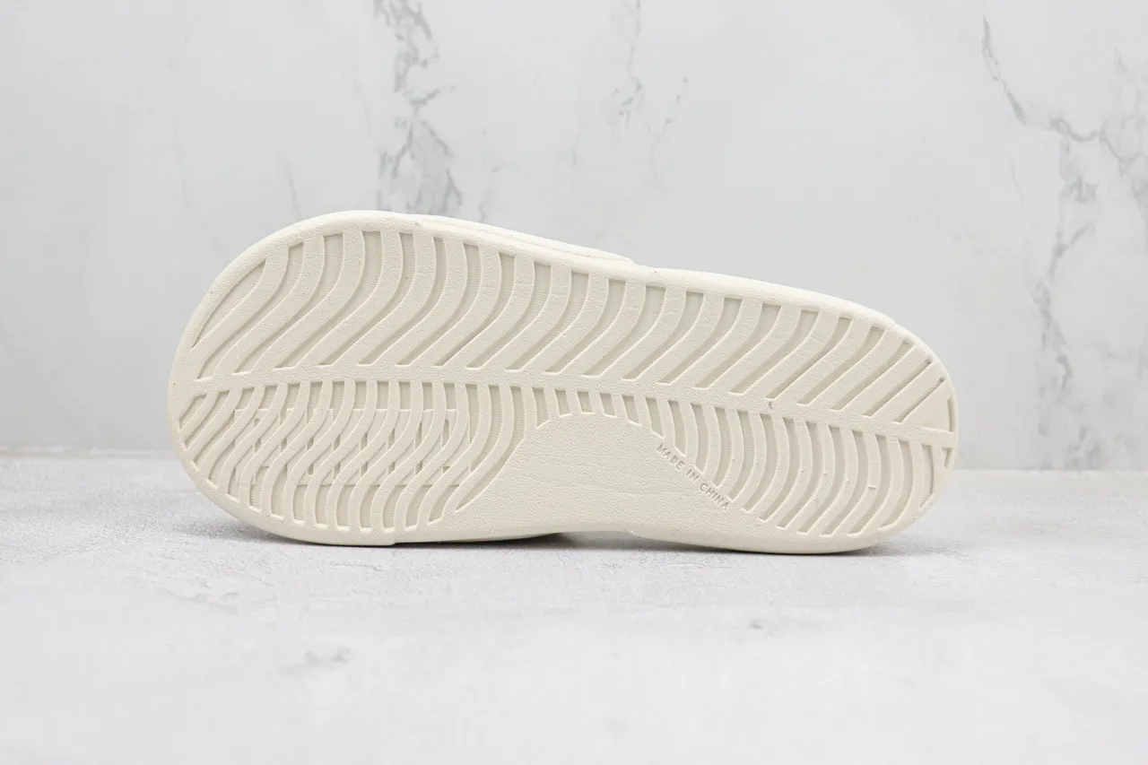 白色和米色 Puma Slide 拖鞋 5