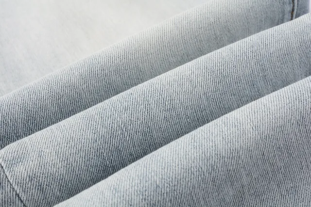 Purple Brand jeans denim azul preto lavado claro impressão gráfica assimétrica 2