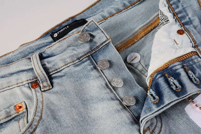 Purple Brand jeans denim azul preto lavado claro impressão gráfica assimétrica 10