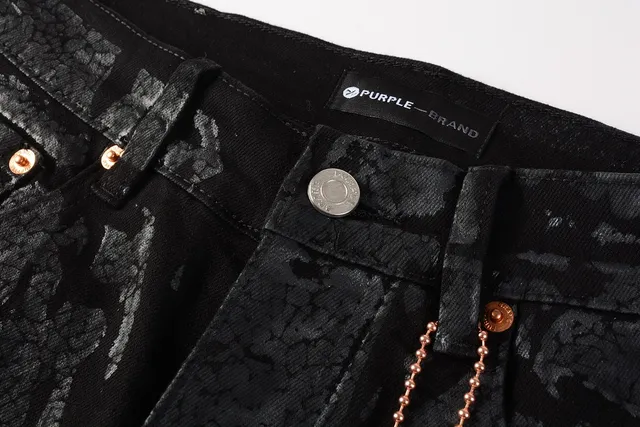 بناطرق جينز أسود سلايم فت بطبعة كراكل من Purple Brand 13
