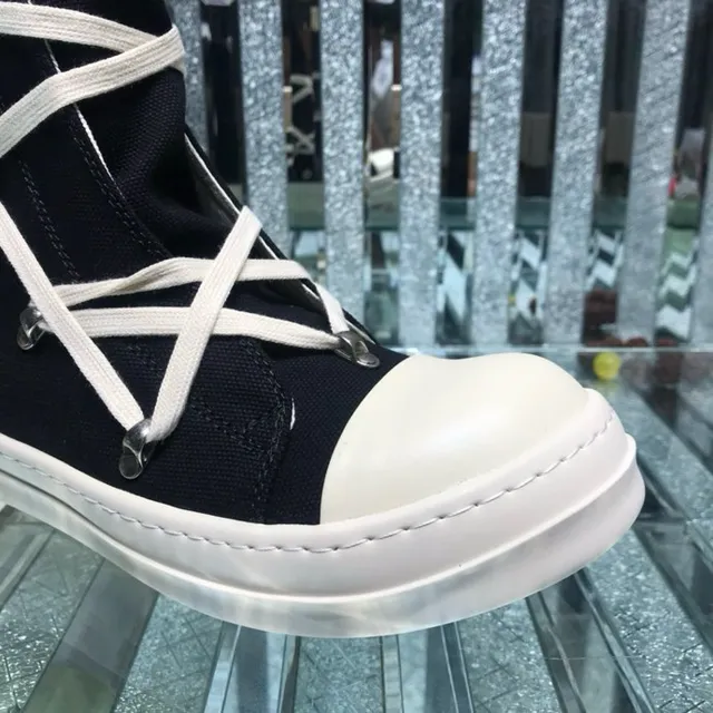 Rick Owens কালো সাদা হাই-টপ ক্রিসক্রস লেসিং এনকেল বুট 3