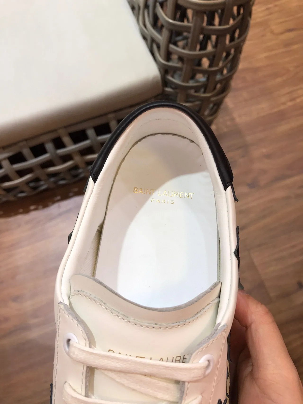 Saint Laurent Classic Star White Black الجلد العلوي التطبيقات حذاء أسلوب حياة 4