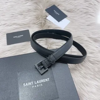 Saint Laurent Monogram काला चमड़े का बेल्ट