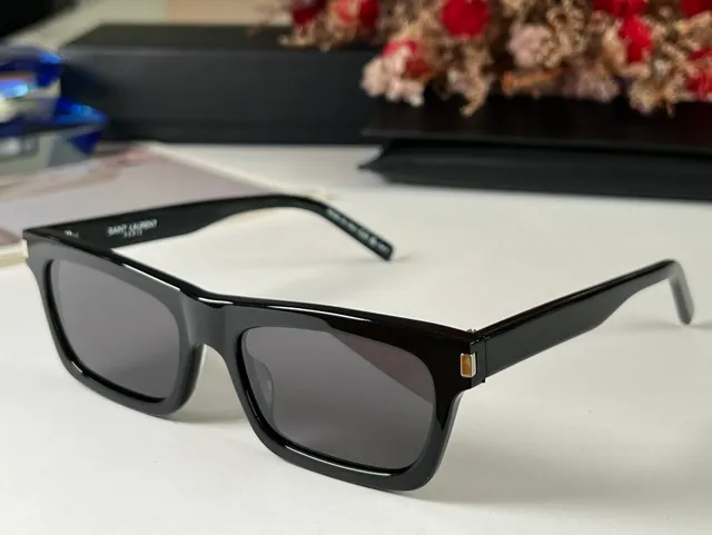 Saint Laurent आयताकार कछुए के खोल वाले टेम्पल धूपचश्मा 6