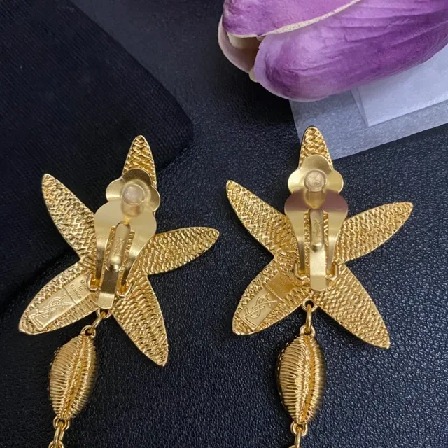 Saint Laurent স্টারফিশ এবং এনামেল ফিশ ড্যাঙ্গলিং ইয়াররিংস 5