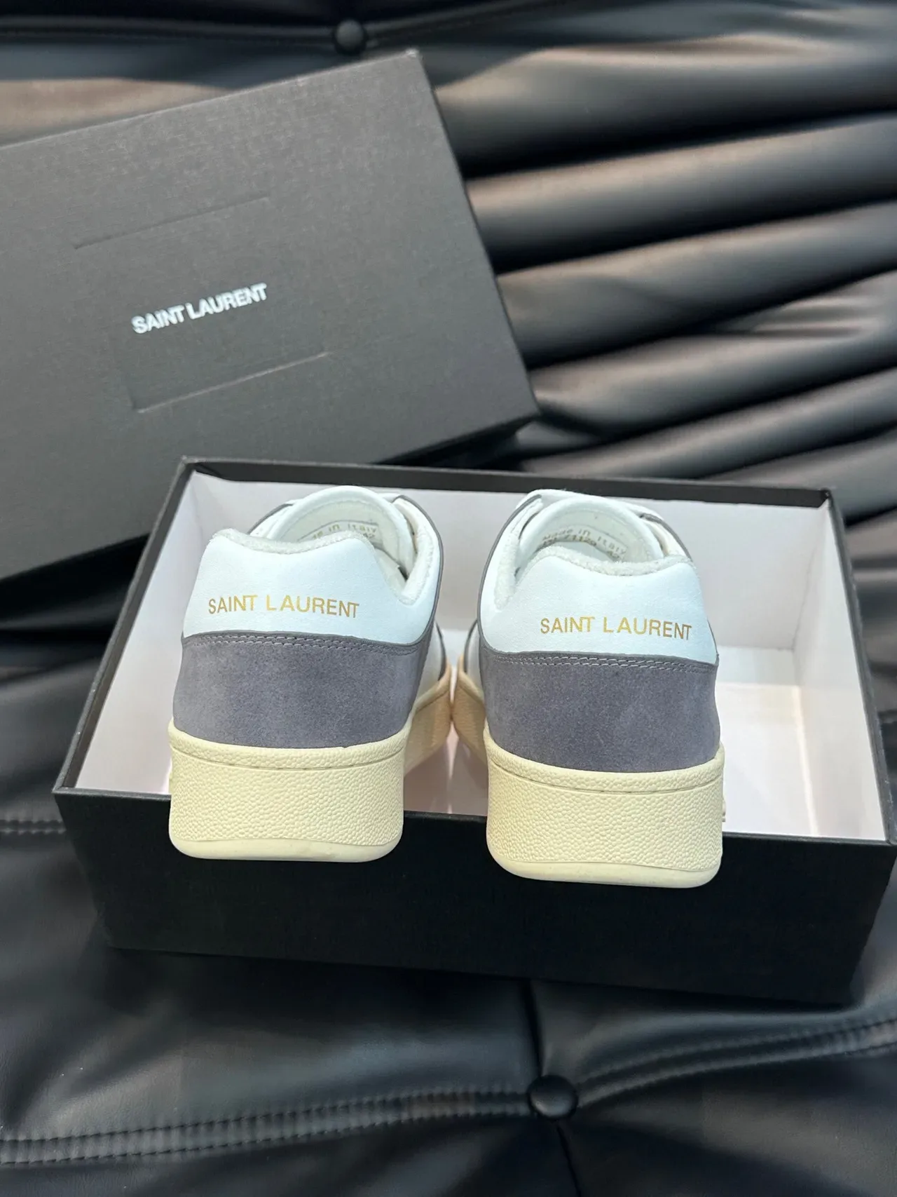 Saint Laurent Blancs et Gris Low-Top suède et maillage panelé Lifestyle Sneakers 6