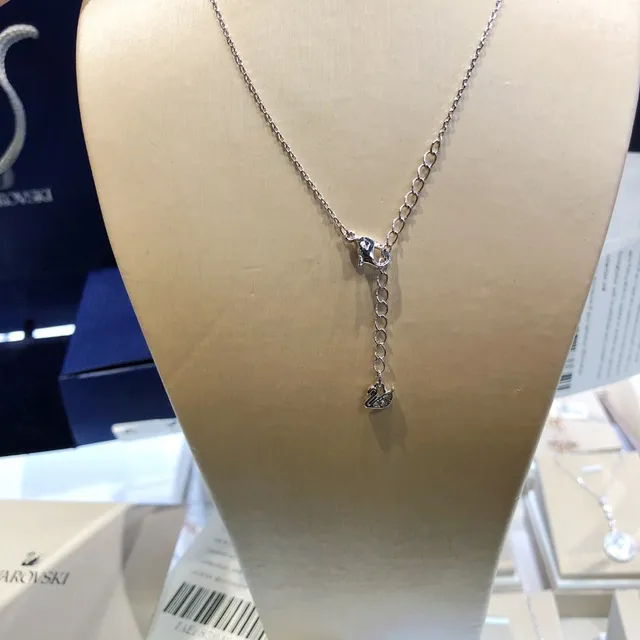 Swarovski Silver Transparent Feather-Shaped Pendant Pavé-Crystal Setting Necklace 4