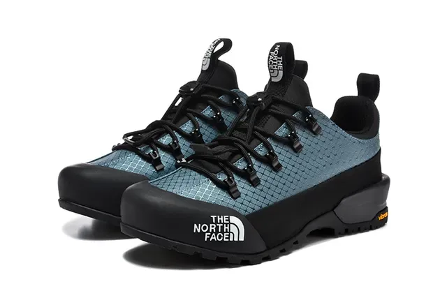 The North Face White Black Low-Cut Hiking Boot Grid-Mesh Upper Sneakers 5