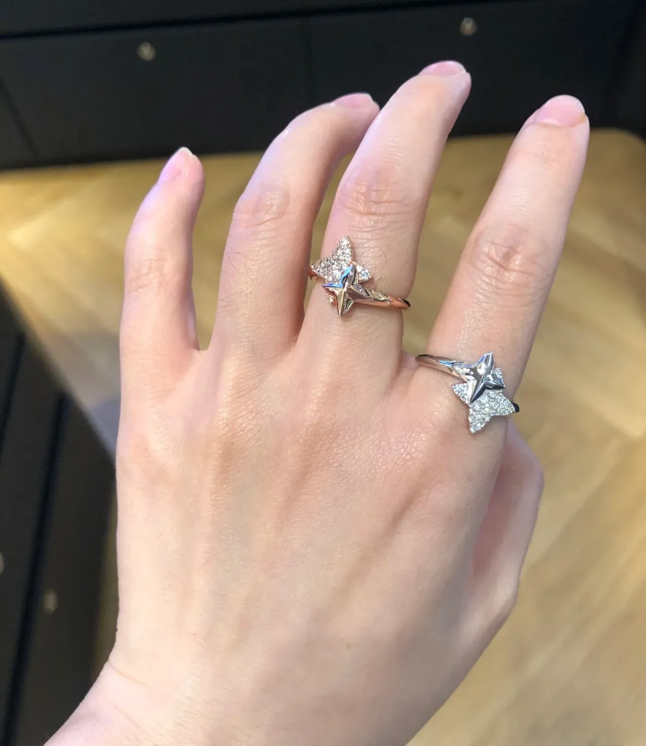 Tiffany & Co. সোনা নীল তারার আকৃতির ক্লাস্টার পাভে-সেট পাথর আঙটি 2